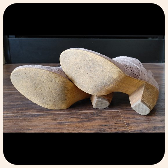 NOT RATED FOOTWEAR || Ankle Boot (SIZE 6.5) - Picture 6 of 7